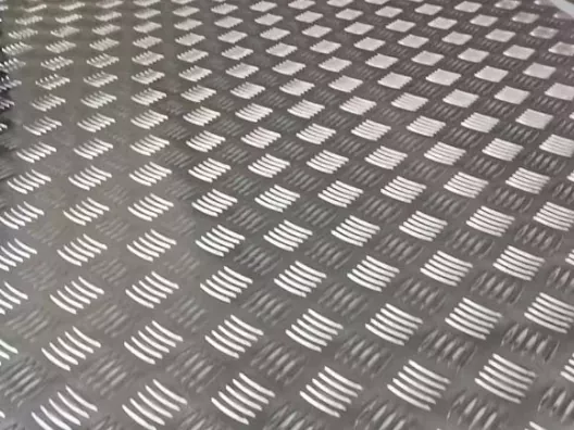 Rutig aluminiumplåt
